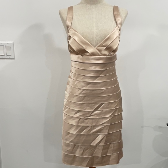 BCBGMaxAzria Dresses & Skirts - Bcbg champagne gold dress